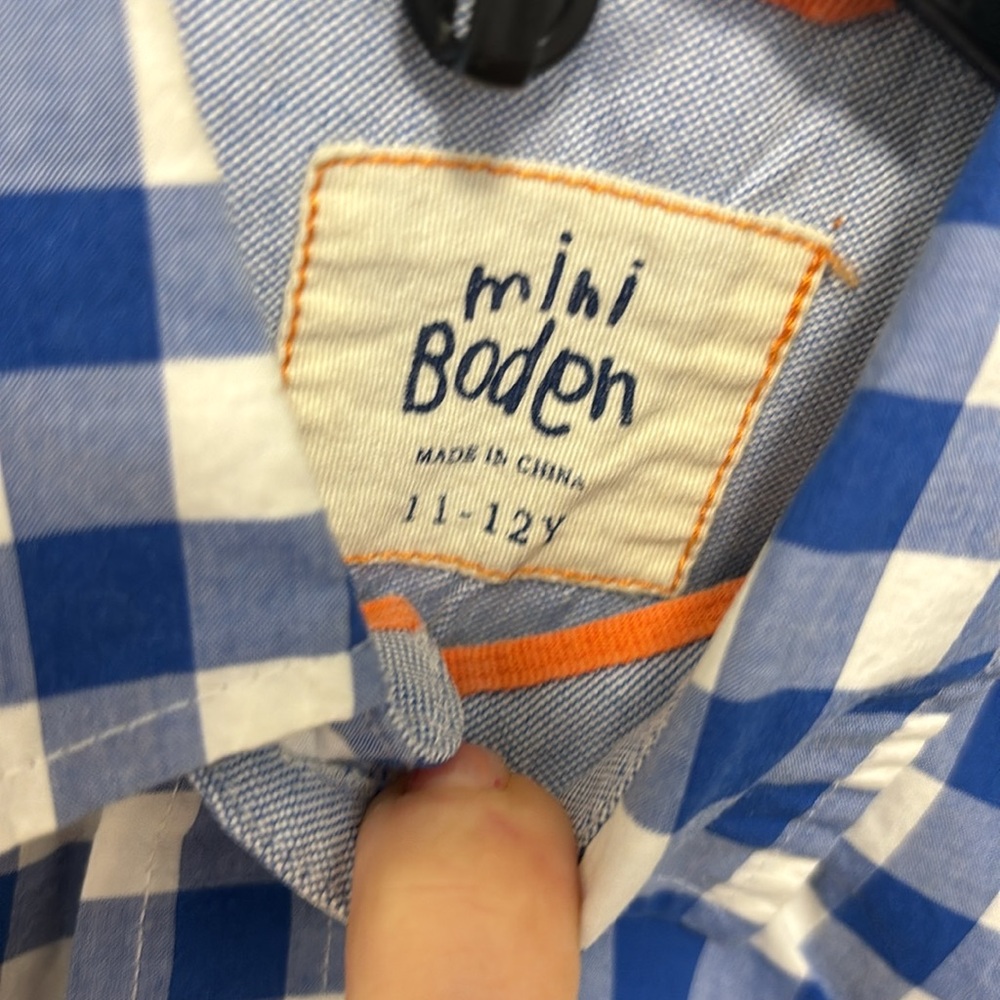 Great condition button down - Picture 2 of 3